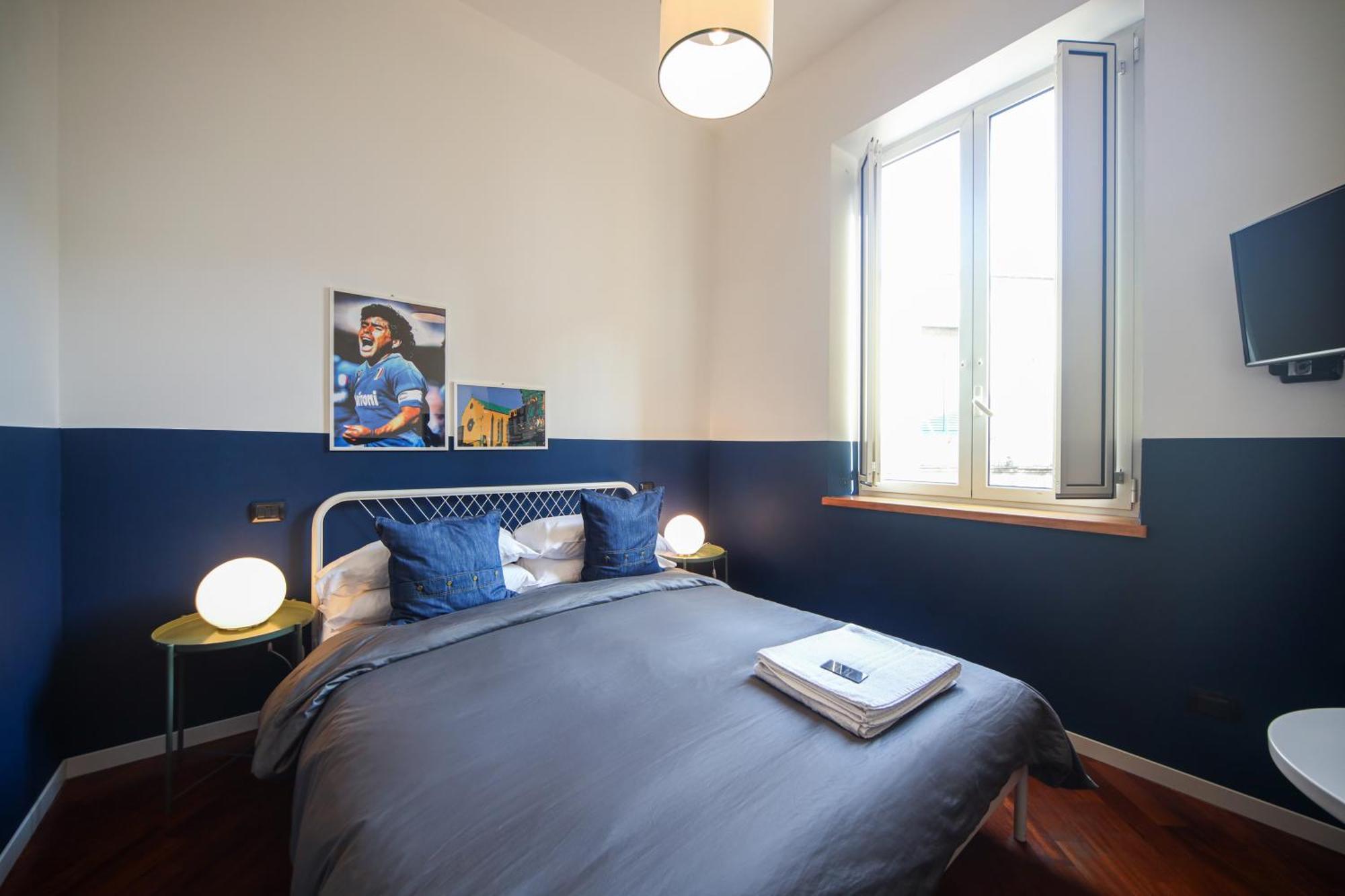 Salotto Borbonico Bed & Breakfast Наполи Екстериор снимка