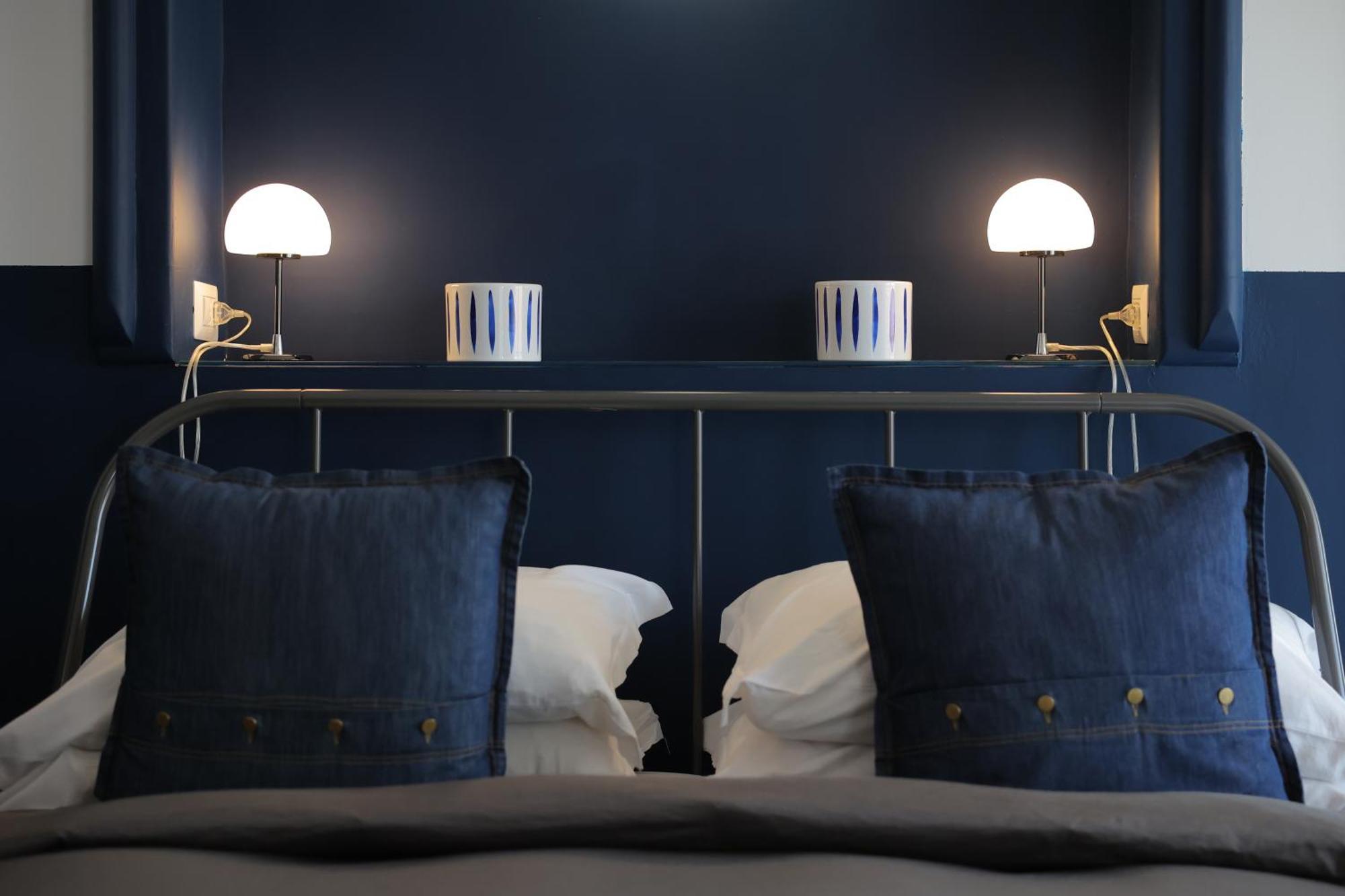 Salotto Borbonico Bed & Breakfast Наполи Екстериор снимка
